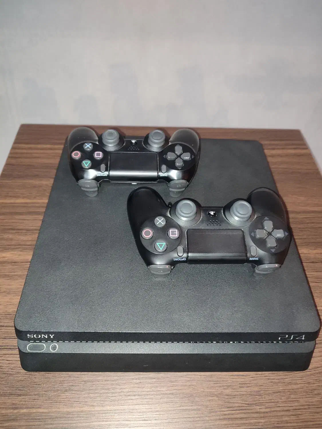 ps4 اسلیم.1ترا.دو‌دسته‌.کپی خور|کنسول، بازی ویدئویی و آنلاین|شاهین‌شهر, مخابرات (شهید بهشتی)|دیوار