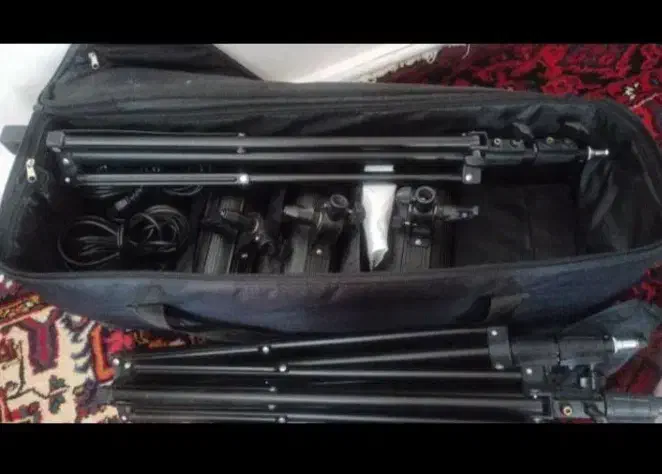 نور اتلیه به همراه پایه|دوربین عکاسی و فیلم‌برداری|تبریز, |دیوار