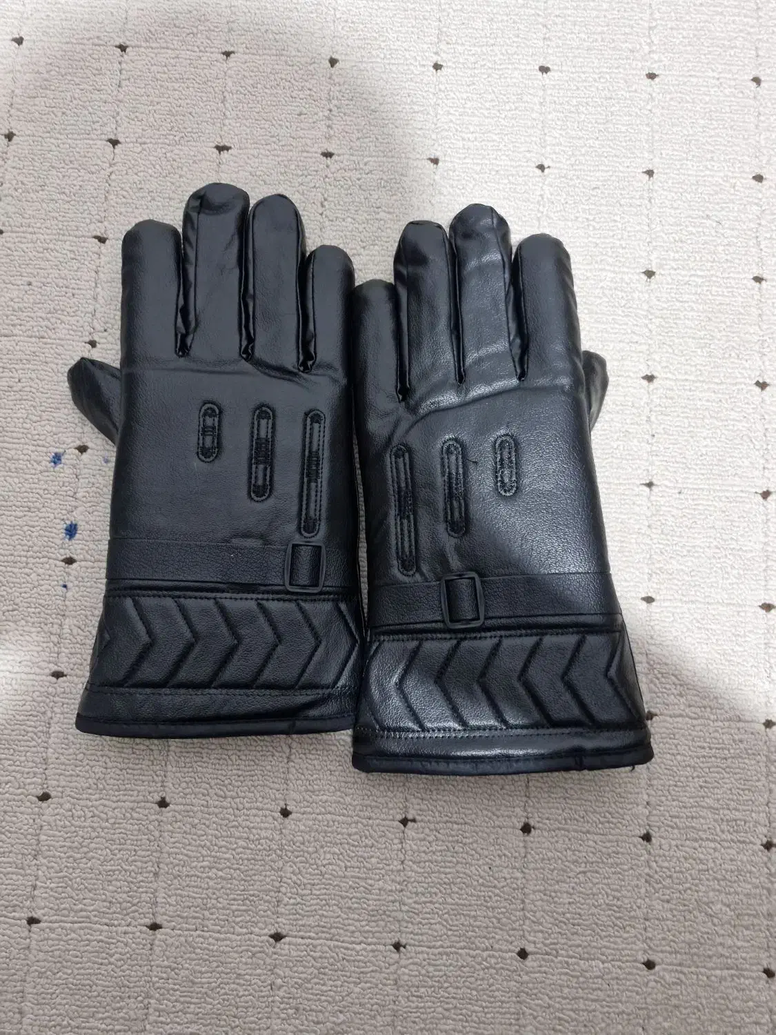 تعدادی وسیله|لباس|رفسنجان, |دیوار