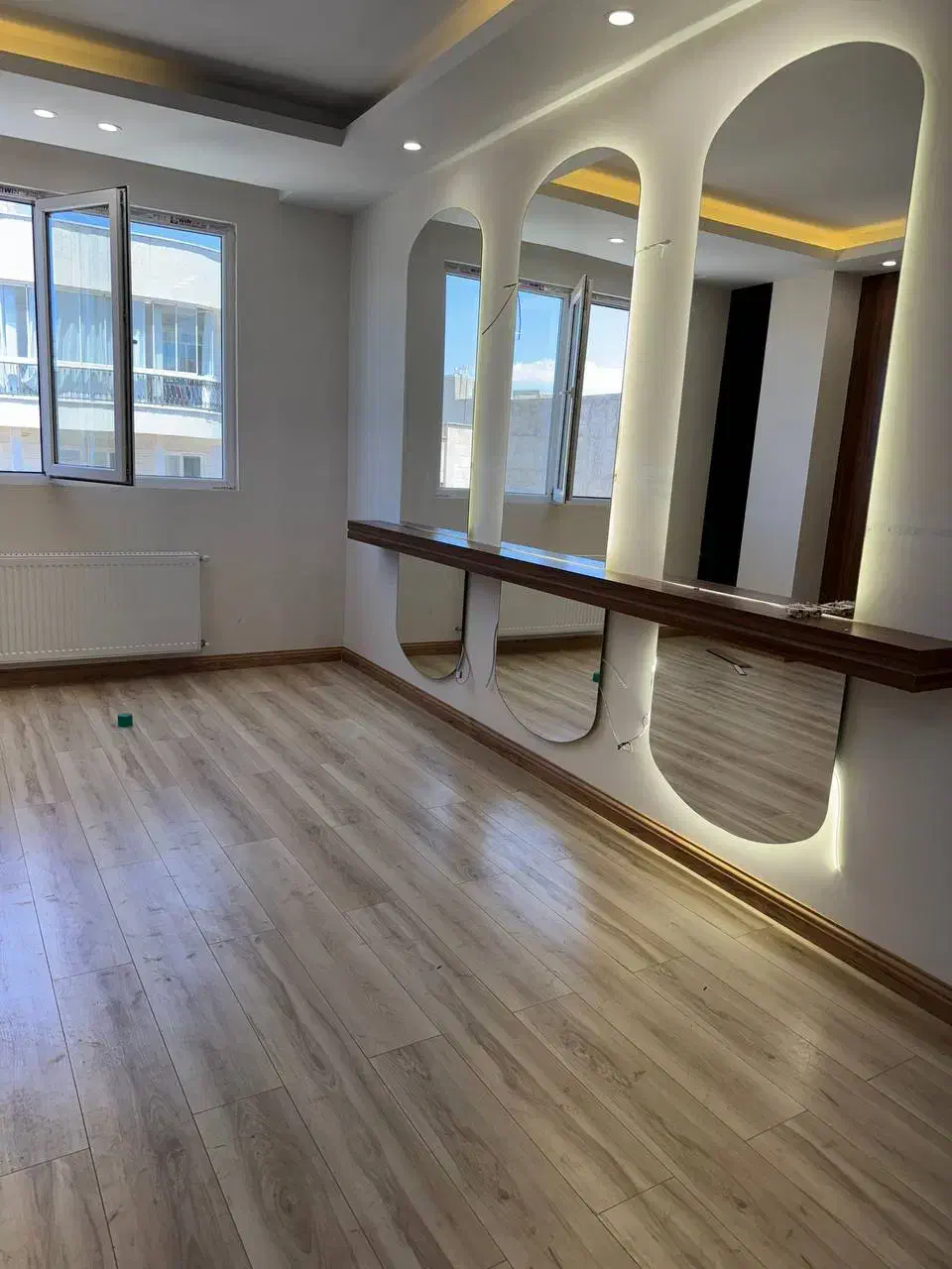 دکوراسیون داخلی پارکت کابینت کاغذ دیواری|خدمات پیشه و مهارت|زنجان, |دیوار