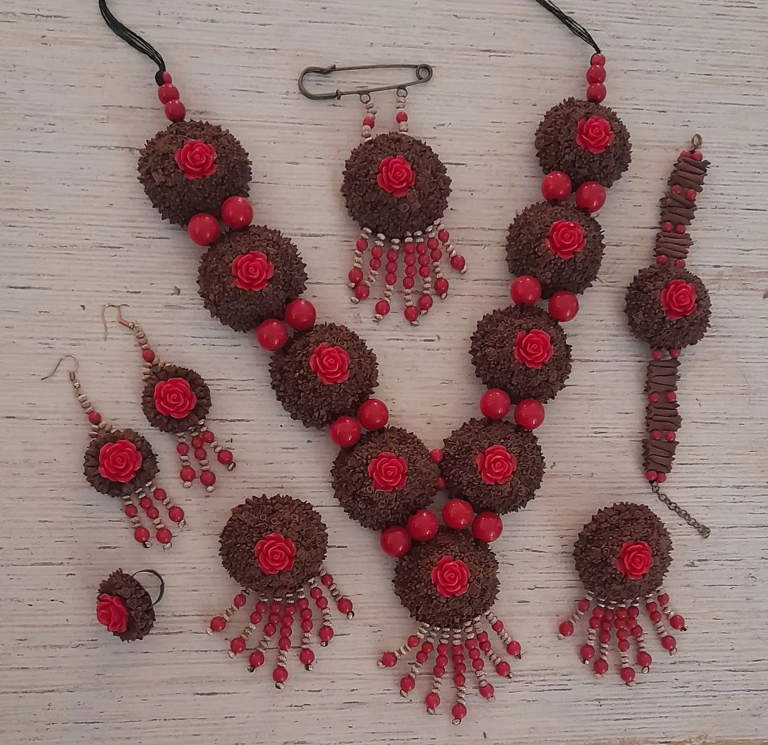 میخک و مهلو|بدلیجات|یاسوج, |دیوار