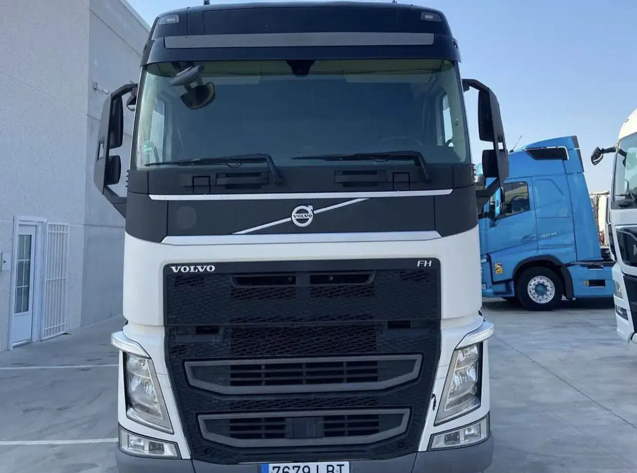 فروش فوق العاده ولوو 2020 و 2021|خودرو سنگین|اسلام‌شهر, ملک‌آباد|دیوار