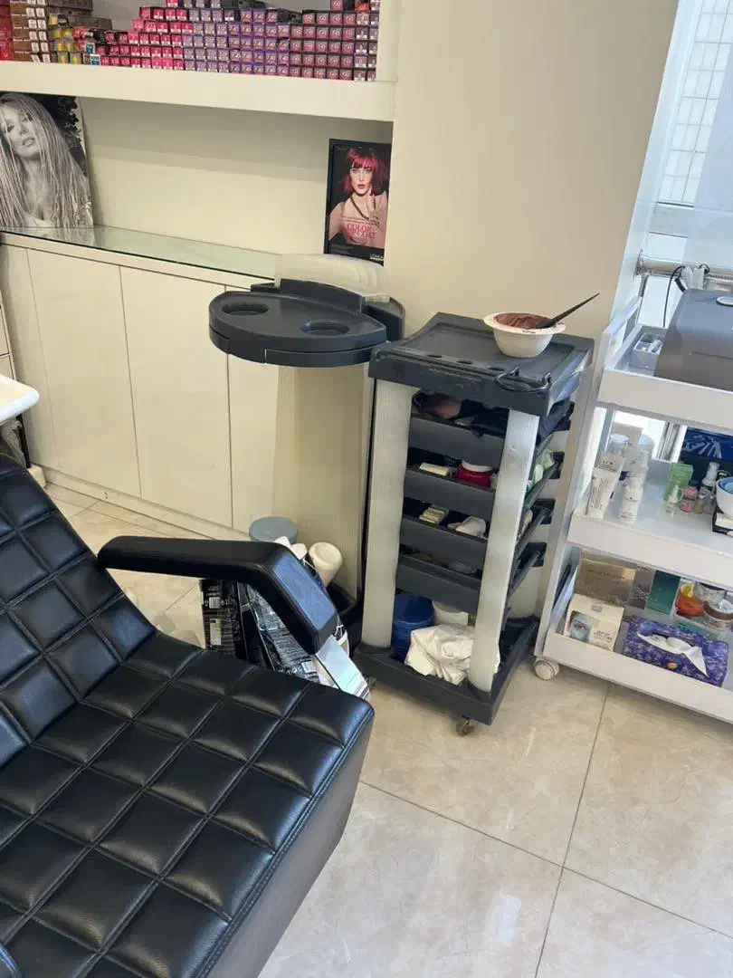 لوازم دکوراتیو سالن آرایشگاه زنانه-به دلیل مهاجر|آرایشگاه و سالنهای زیبایی|تهران, باغ فیض|دیوار