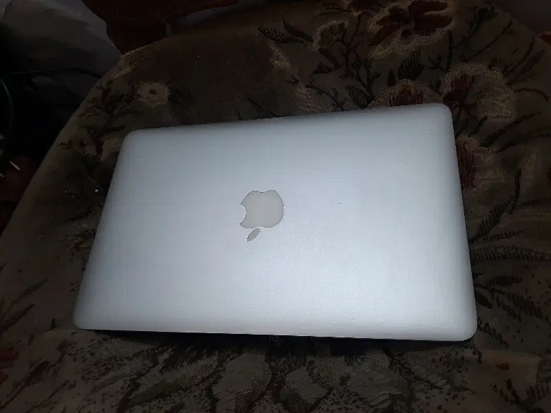 لپ تاپ خشگل نازک سبک Apple|رایانه همراه|اصفهان, مسجد مصلی|دیوار
