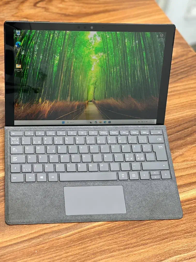 Surface pro5 i5 LTE سرفیس|رایانه همراه|تهران, فلسطین (میدان انقلاب)|دیوار