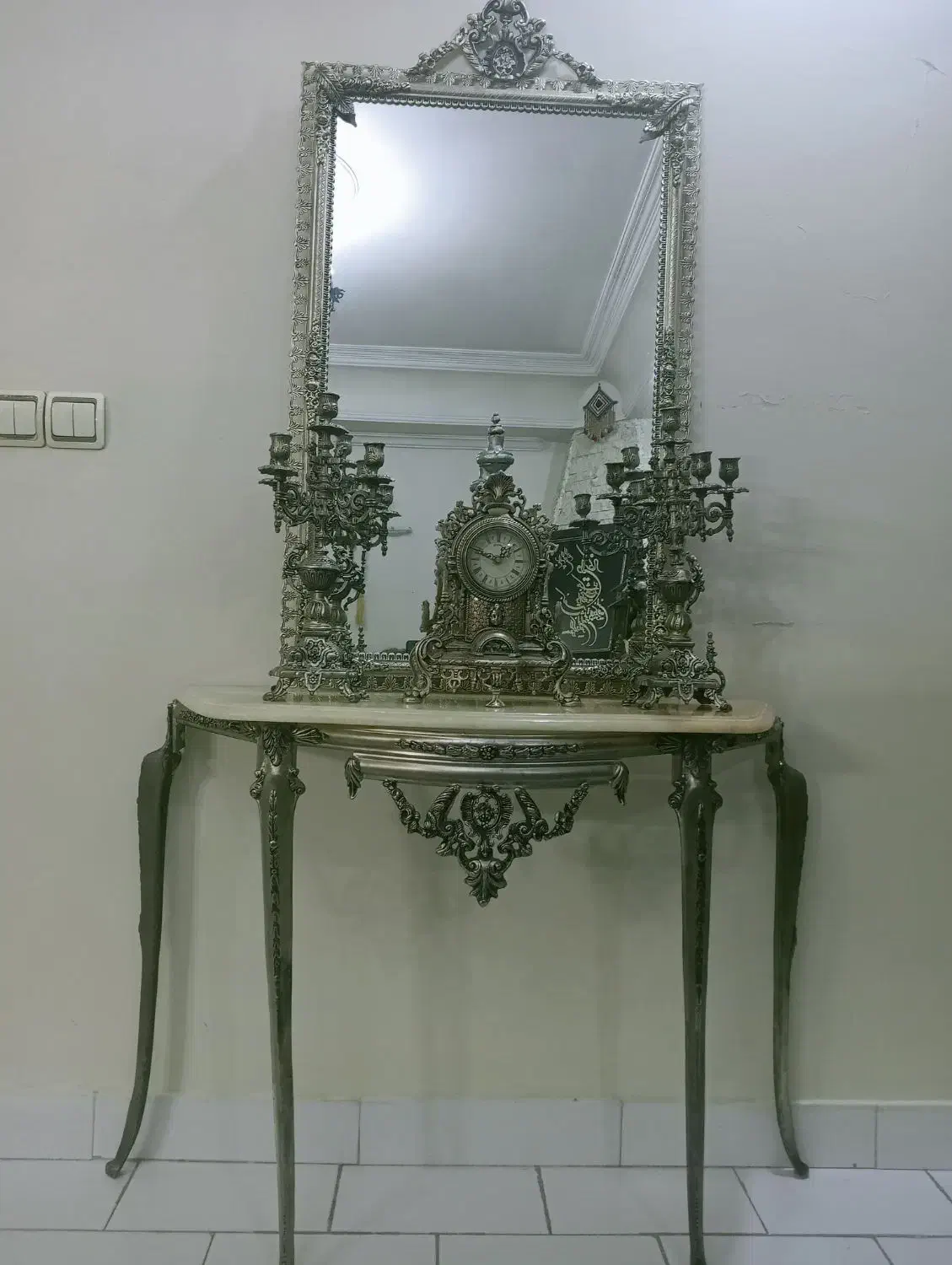 آینه شمعدان وساعت وکنسول برنز قدمی|بوفه، ویترین، کنسول|تهران, امامت|دیوار