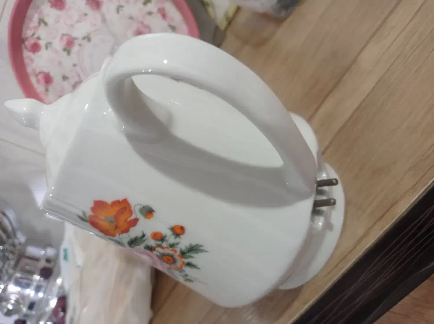 قوری چینی متوسط درجه یک ایرانی|قوری، کتری، قهوهساز دستی|کرج, خرمدشت|دیوار