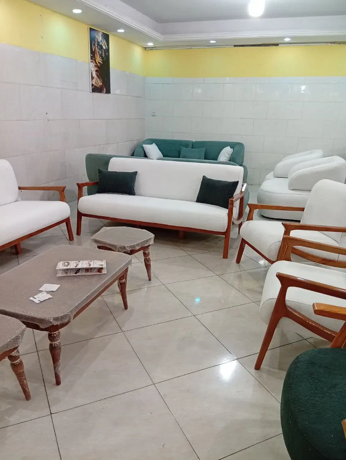 مبل دسته چوبی مدل Z  هشت نفره|مبلمان خانگی و میز عسلی|کرج, چمران|دیوار