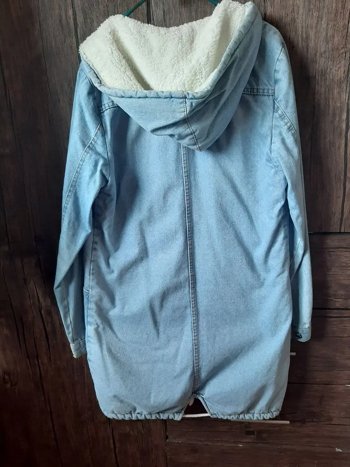 کت جین داخل خز|لباس|رشت, رودبارتان|دیوار