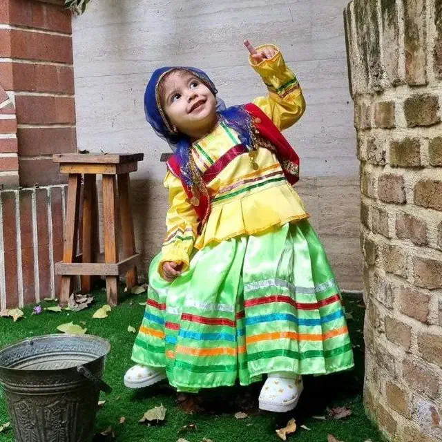 لباس سنتی گیلان|لباس|رشت, جانبازان|دیوار