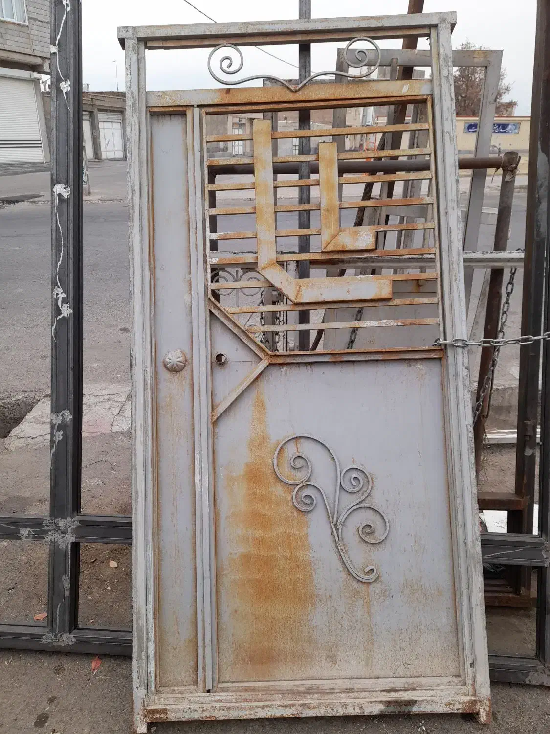 درب آهنی|مصالح و تجهیزات ساختمان|اهر, |دیوار