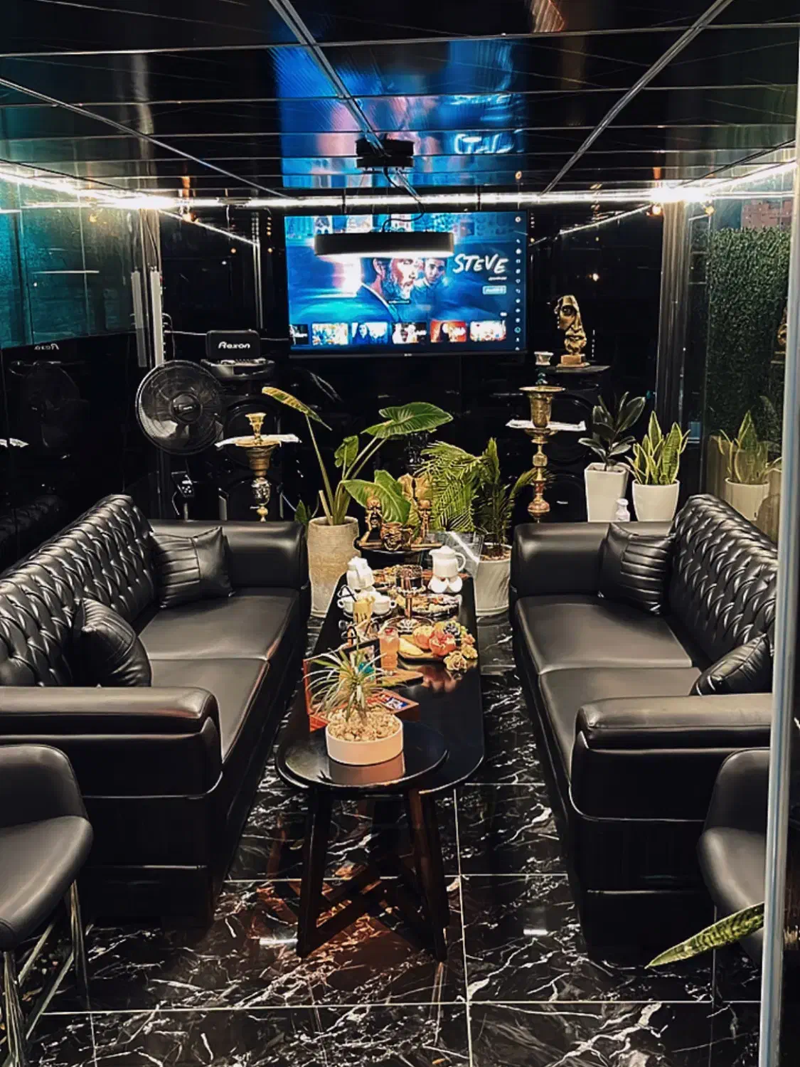 ویتر خانم با روابط عمومی بالا حقوق بالا نیمه وقت|استخدام خدمات فروشگاه و رستوران|پرند, فاز ۲|دیوار