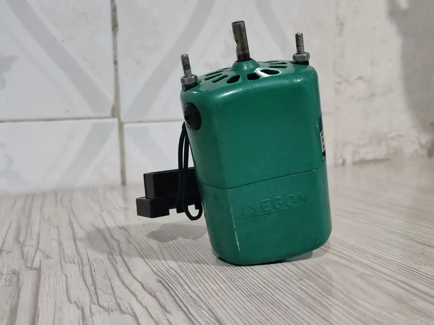 دینام سردوز|چرخ خیاطی و ریسندگی|مریوان, |دیوار