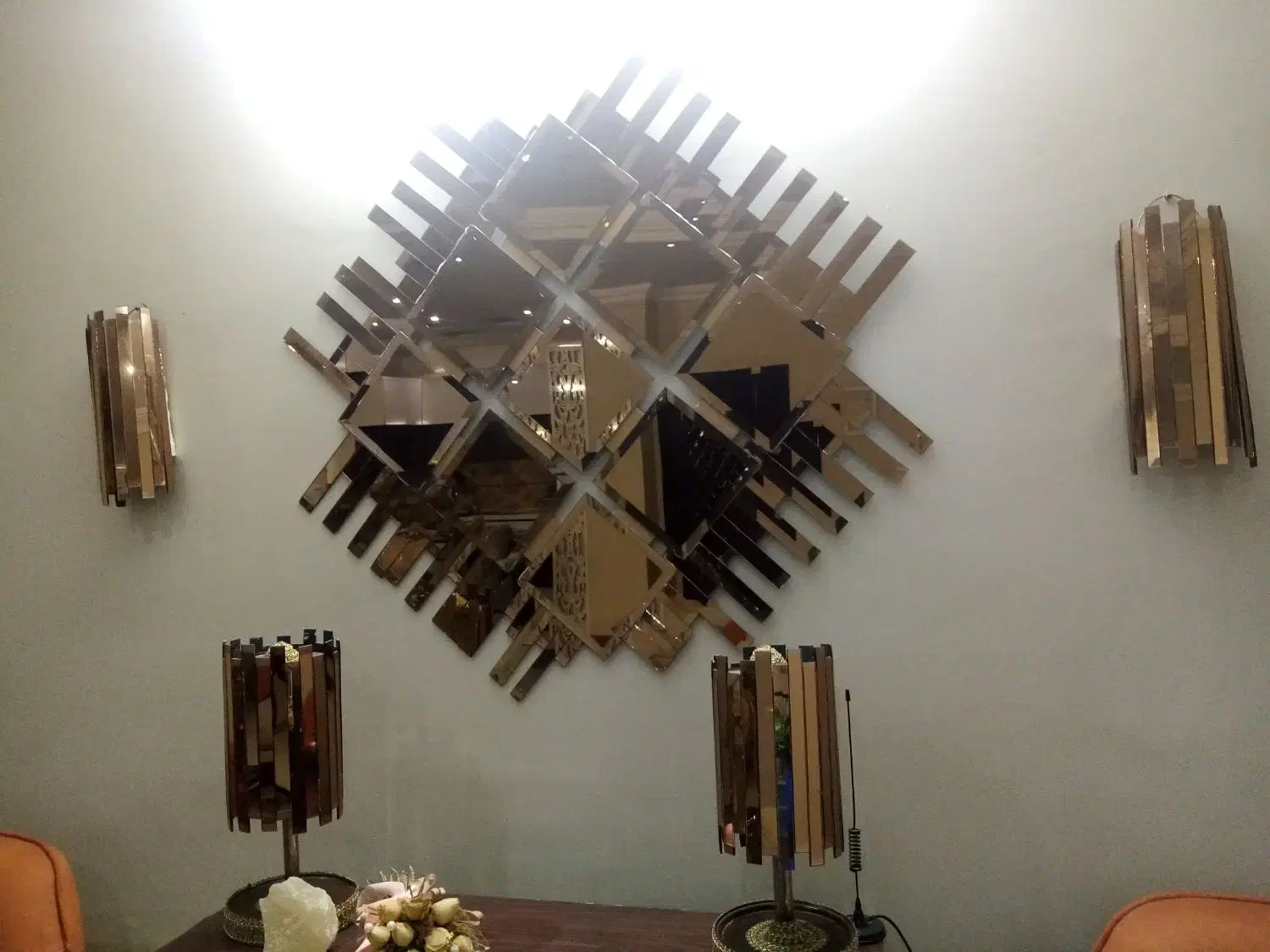 آیینه و دیوارکوب|چراغ خواب و آباژور|اسلامشهر, شهرک الهیه|دیوار