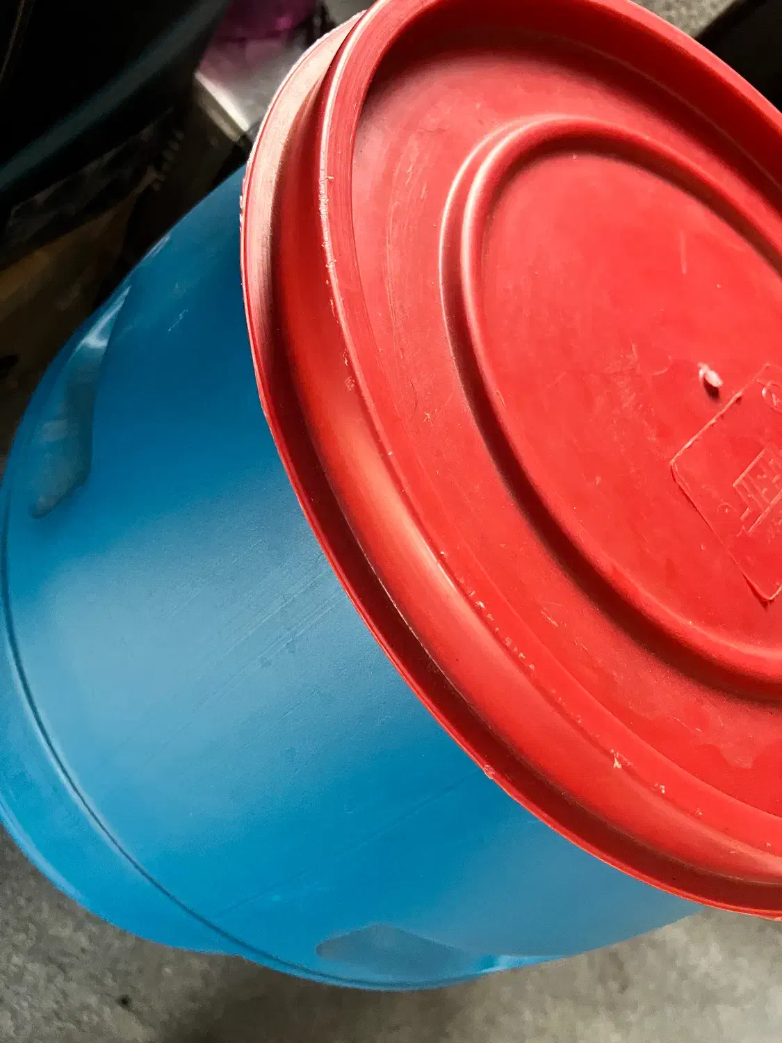 دبه ۱۰۰ لیتری نو|ظروف نگهدارنده، پلاستیکی، یک‌بارمصرف|بندر انزلی, کوی بهار|دیوار