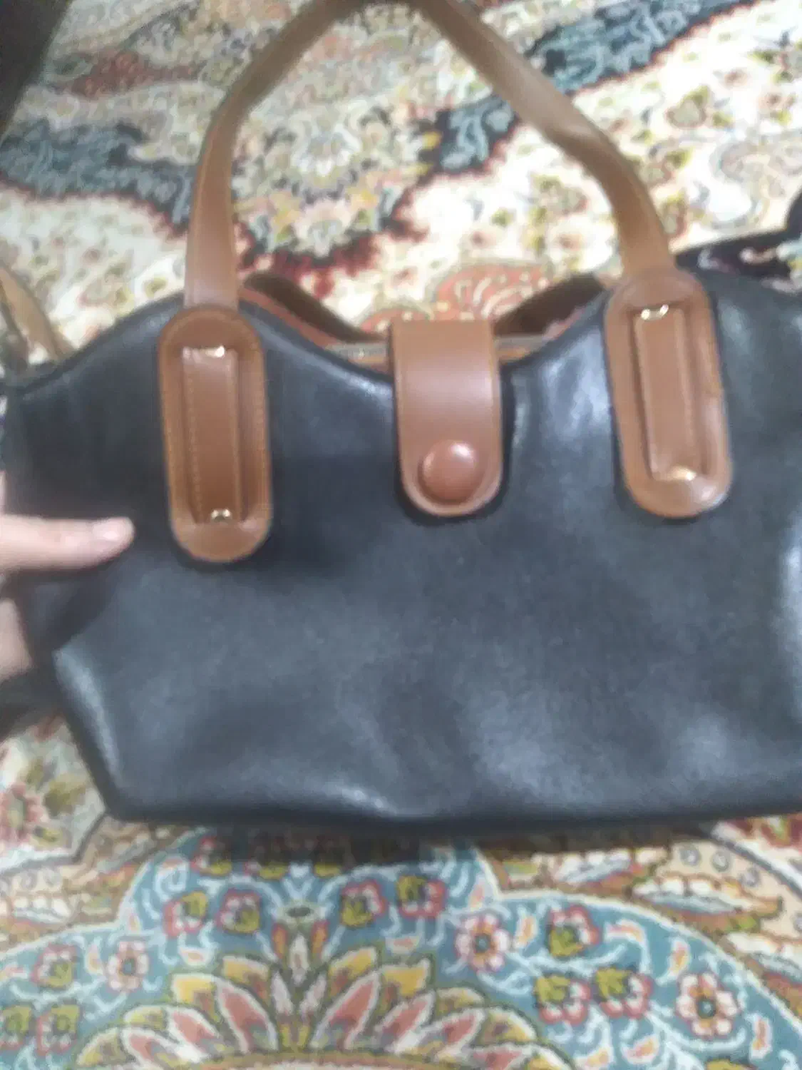 کیف|کیف، کفش، کمربند|صومعهسرا, |دیوار