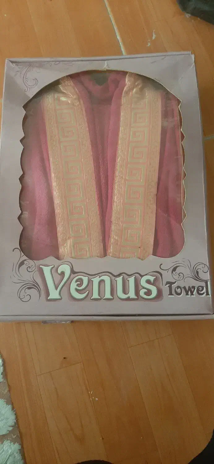 حوله تن پوش زنانه|آرایشی، بهداشتی، درمانی|فولادشهر, B2|دیوار