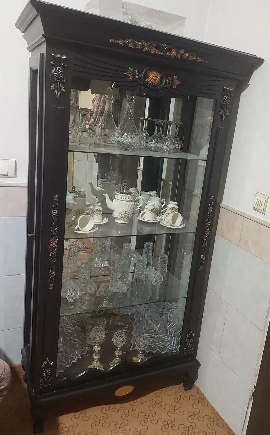 بوفه قهوه ای|بوفه، ویترین، کنسول|قم, نیروگاه|دیوار