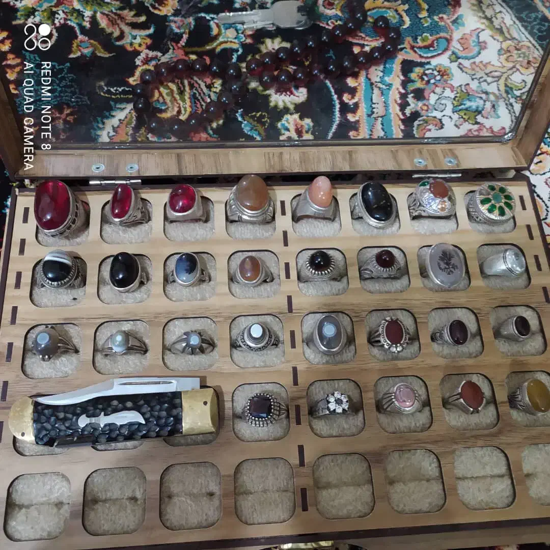 انگشتر و تسبیح|جواهرات|پرند, فاز ۵|دیوار