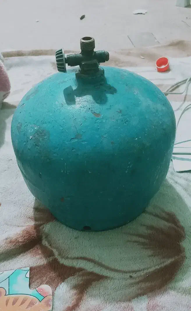 دو عدد شیر برنجی و یک لاکی|لوازم سرویس بهداشتی|زاهدان, |دیوار