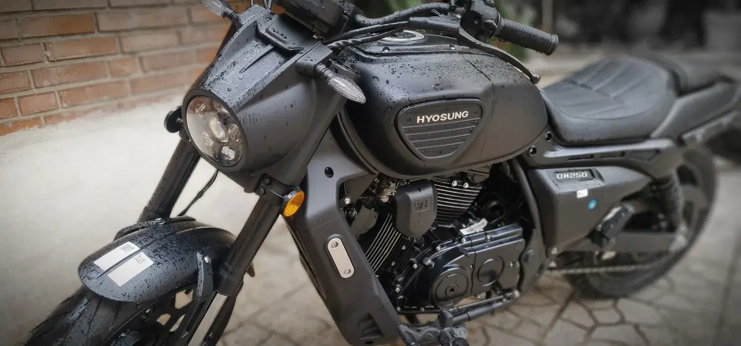 هیوسانگ آکوئیلا ۱۴۰۳ نیو فیس مشکی مات کاستوم|موتورسیکلت|تهران, نصرت|دیوار