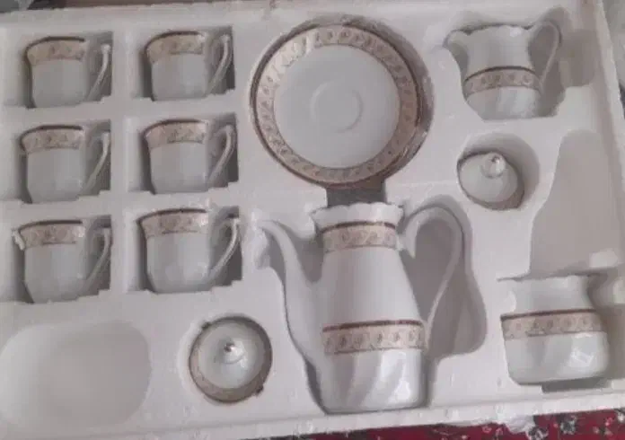 سرویس صبحانه خوری|ظروف سرو و پذیرایی|لالجین, |دیوار