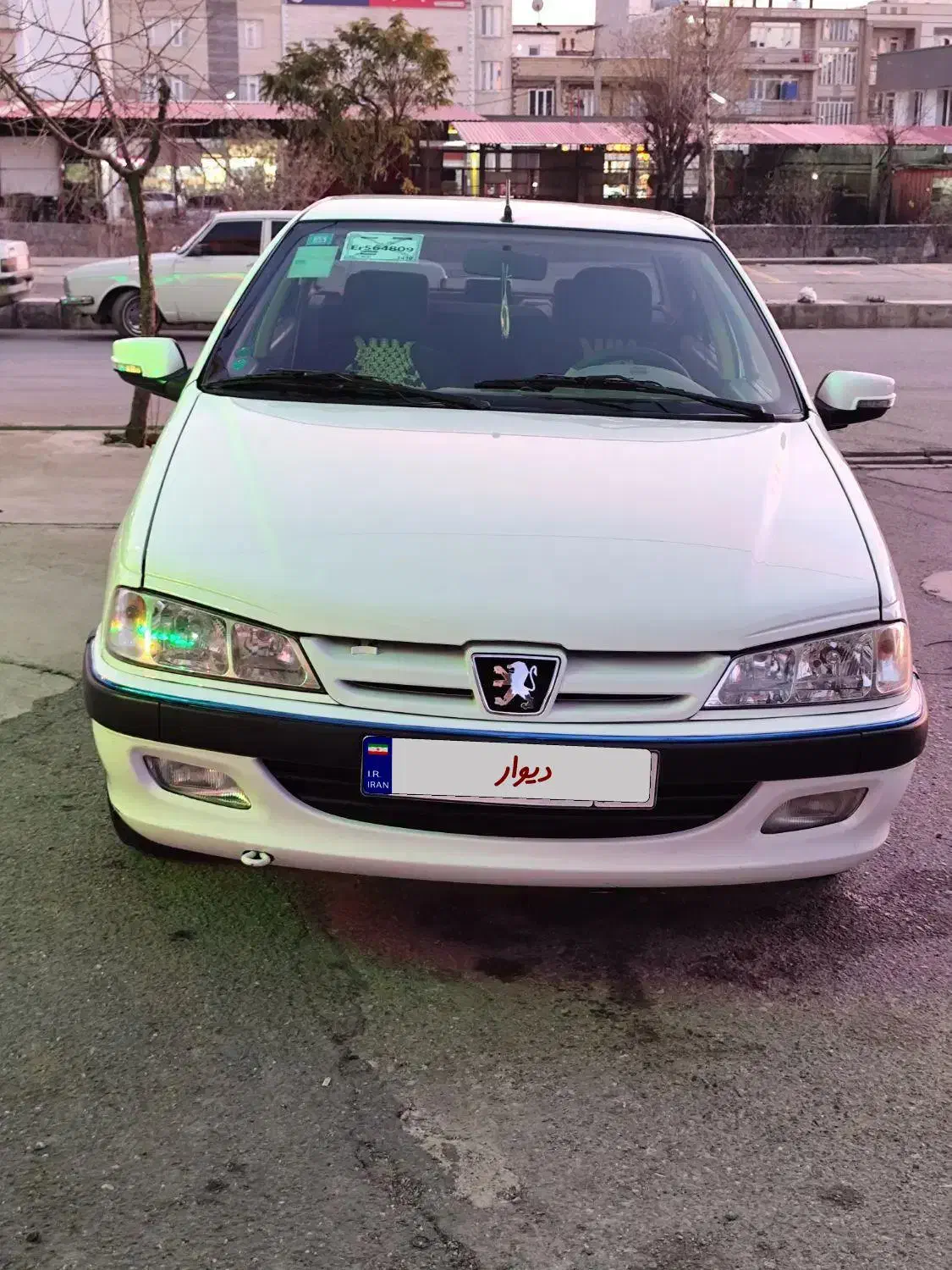 پژو پارس سفارشی  مدل 1401 نیم فول بدون رنگ و نقطه|خودرو سواری و وانت|بانه, |دیوار