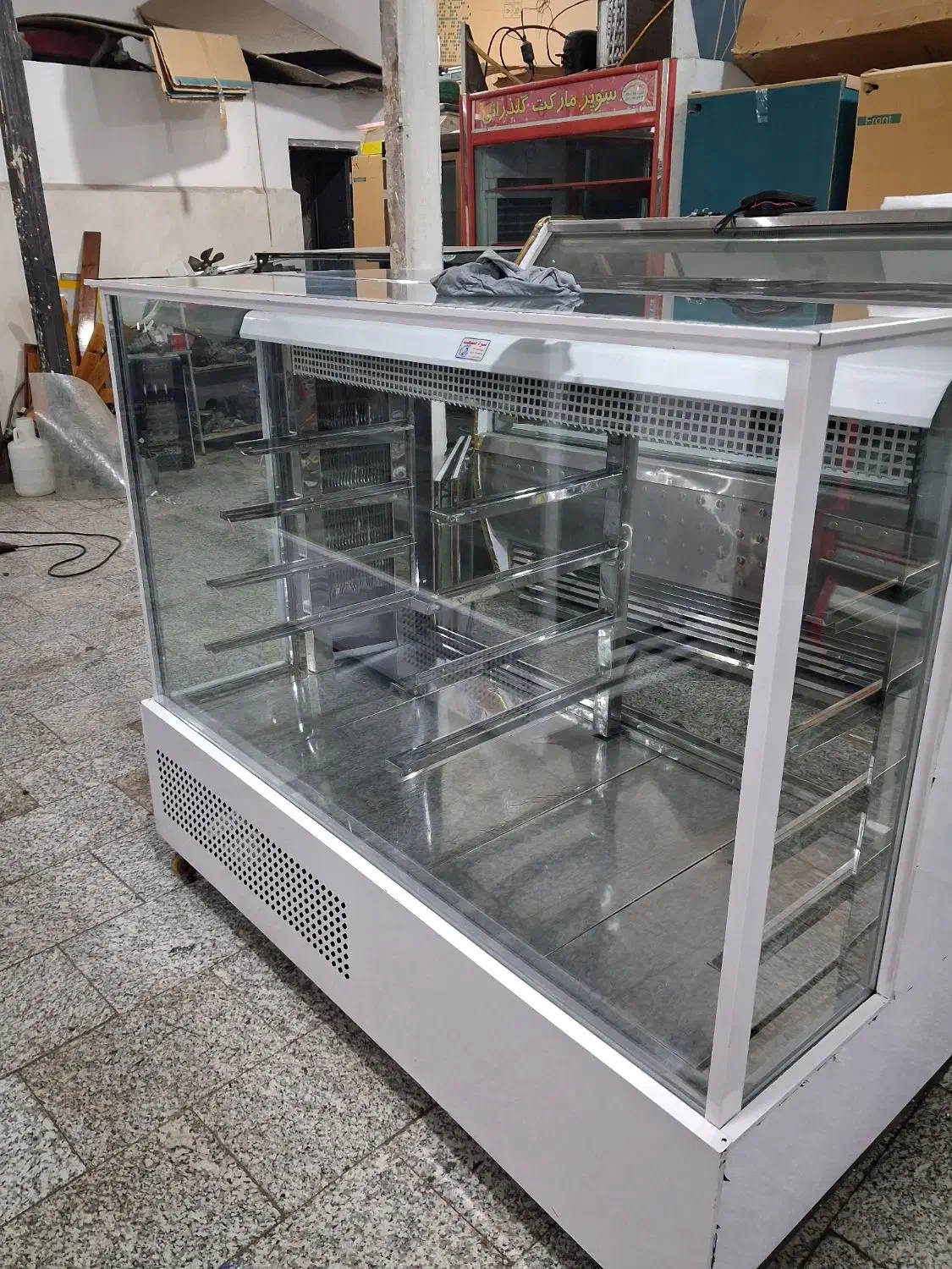 یخچال مکعبی ۱۶۰ سانتی  در حدنو موتور  دانفوس|فروشگاه و مغازه|تهران, تهرانسر شرقی|دیوار