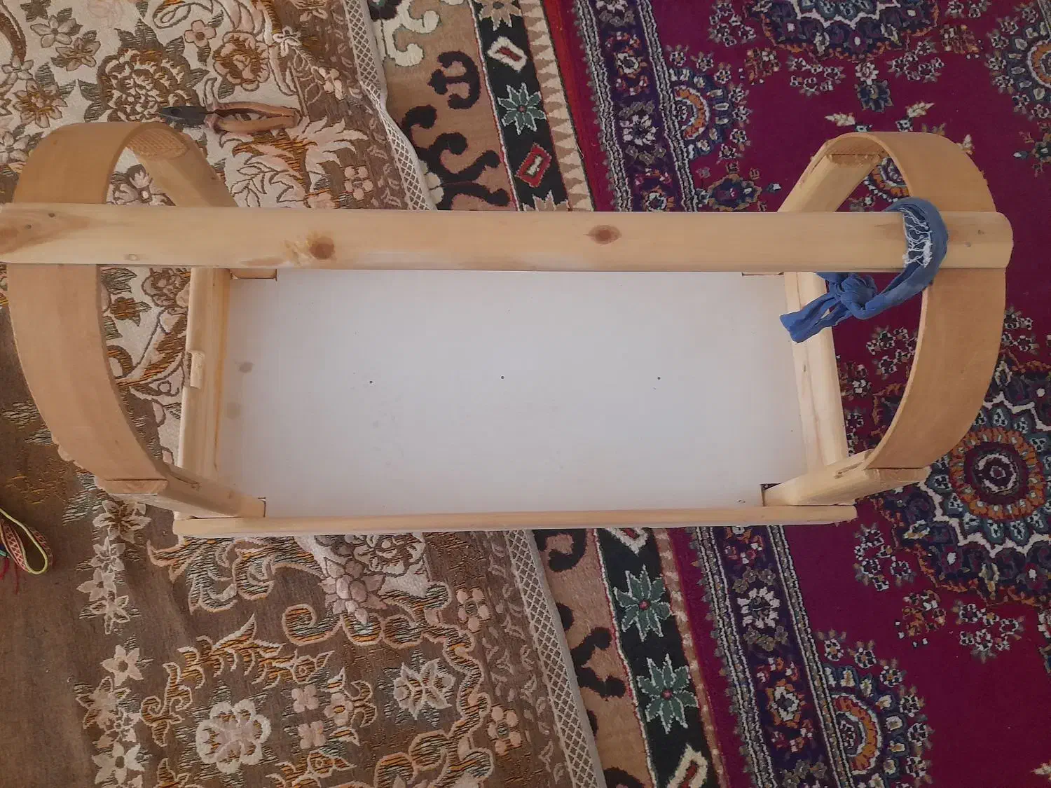 گهواره(تهده) نونو|تخت و صندلی بچه|مسجد سلیمان, |دیوار