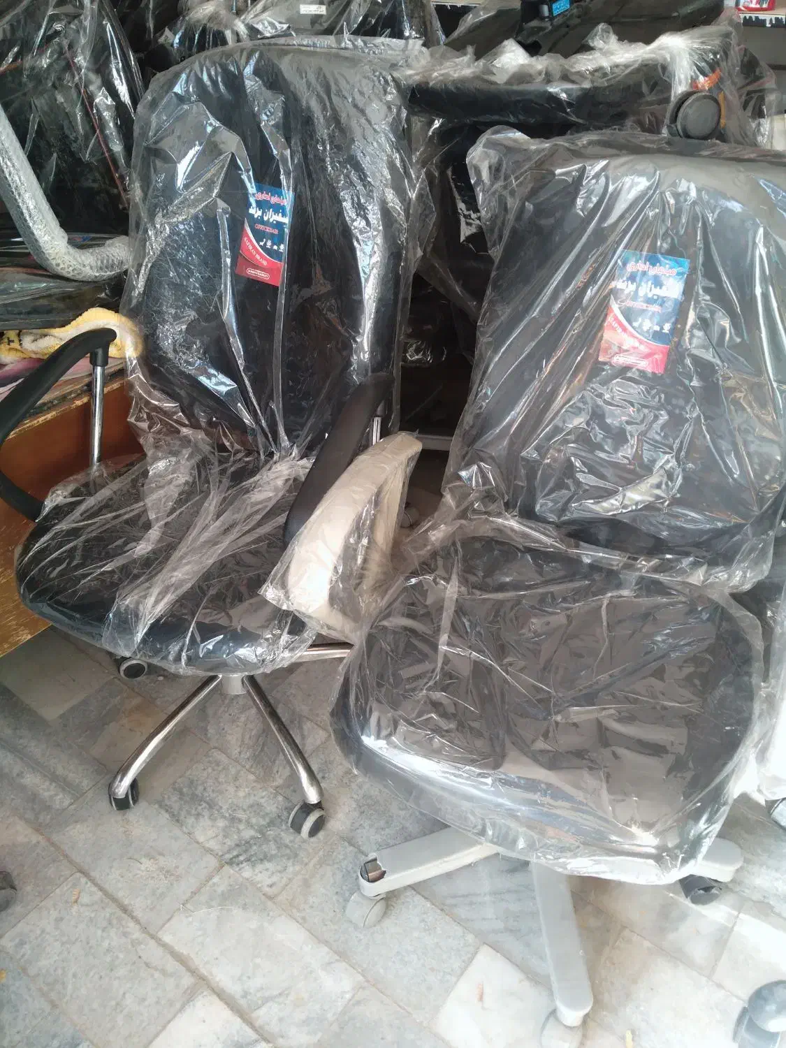 صندلی چرخ دار وجک دار|مبلمان اداری|قروه, |دیوار