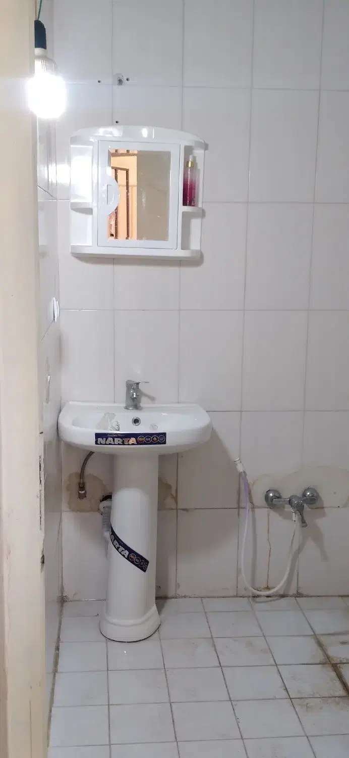 اجاره و رهن یک واحد آپارتمان|اجارهٔ آپارتمان|کنگاور, |دیوار