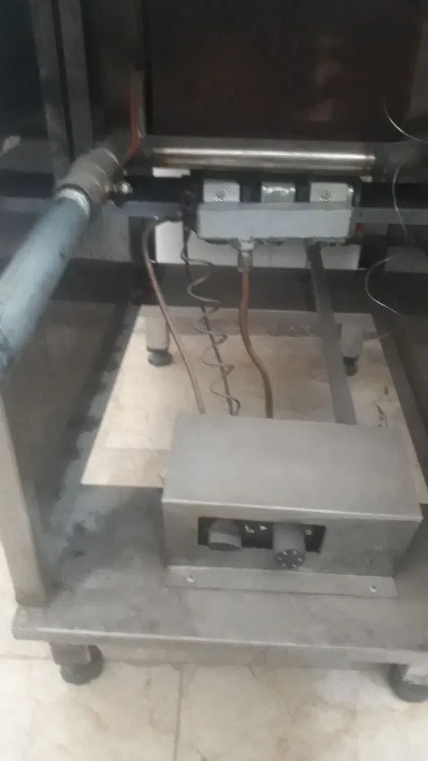 حراج دستگاه ذرت مکزیکی نو نو ۱×۳|کافیشاپ و رستوران|اصفهان, شهرک صنعتی جی|دیوار