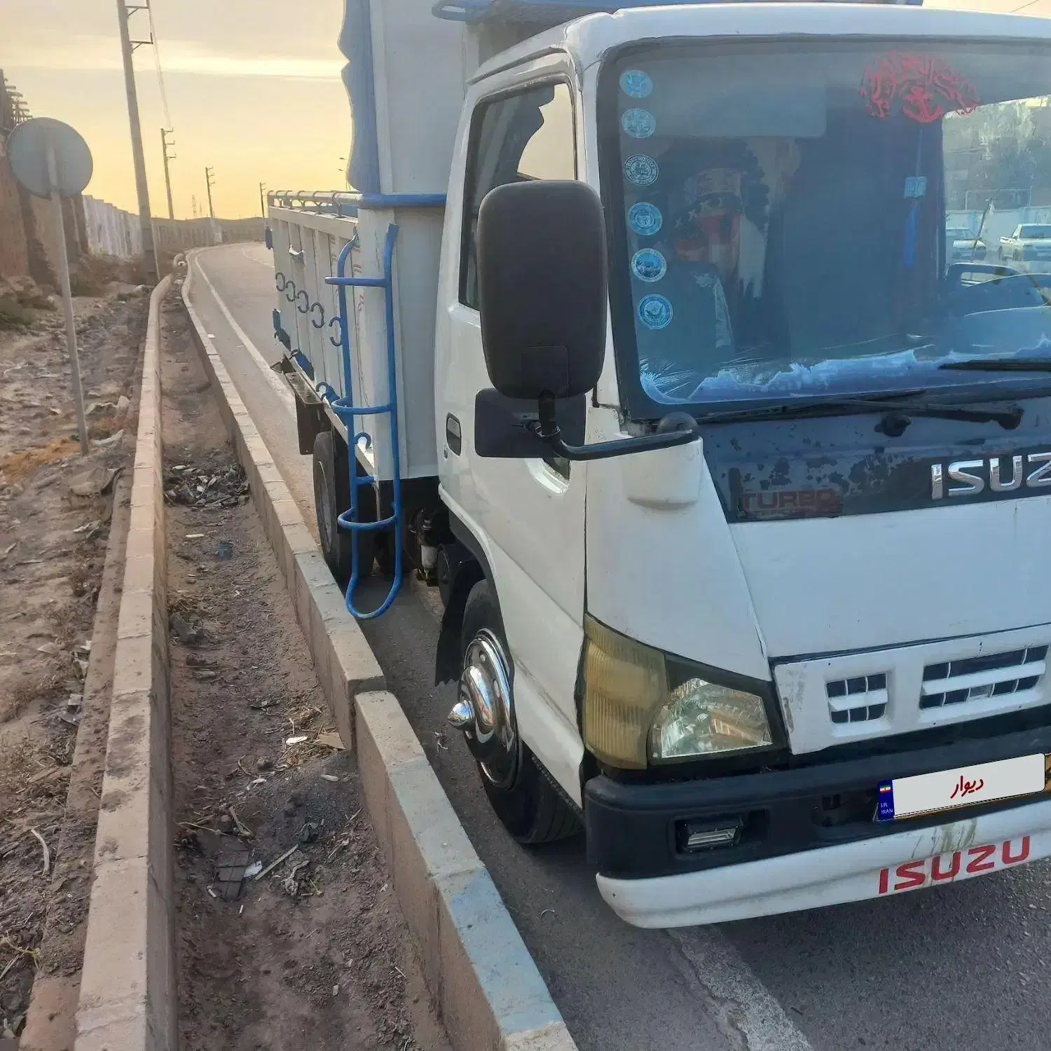 اسزو ۵ و ۲۰۰ مدل ۸۸|خودرو سنگین|خاوران, |دیوار