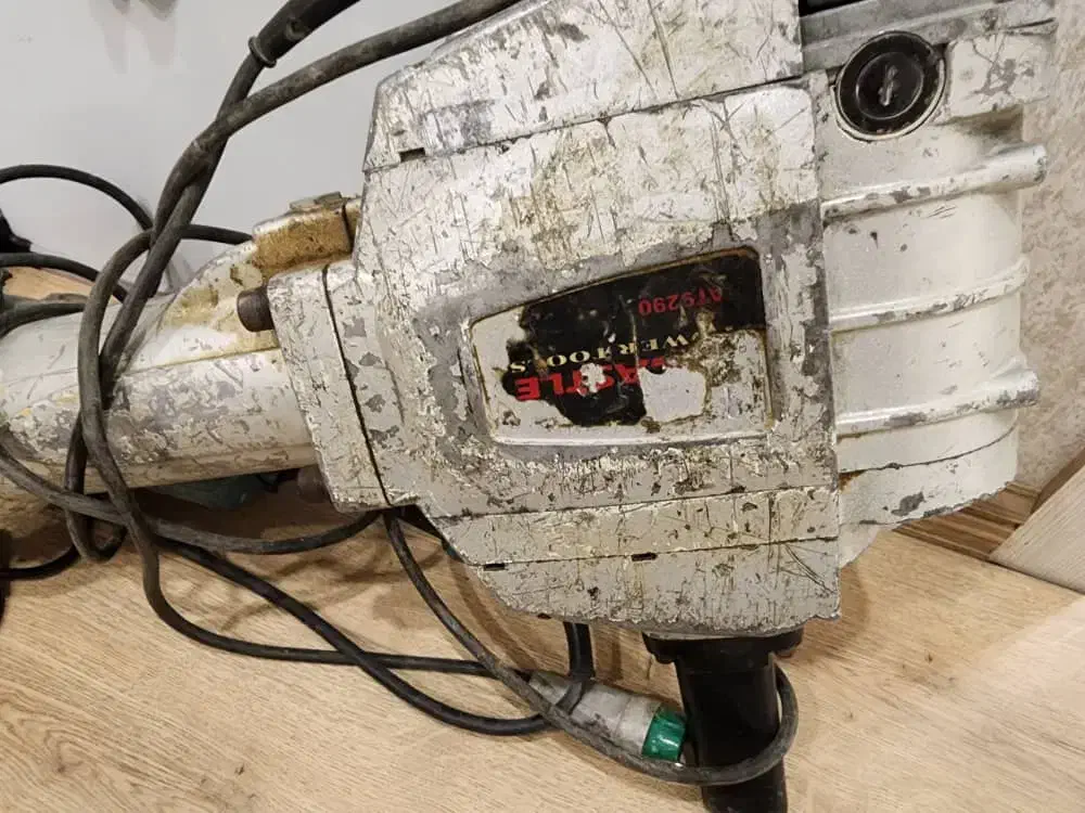 پیکور برقی ۳۰ کیلویی سالم آماده کار|ابزارآلات|شیراز, شهرک گلدشت حافظ|دیوار