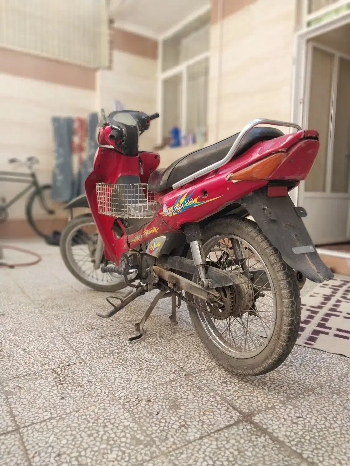 موتور بی کلاج ۱۲۵ مدل ۸۴|موتورسیکلت|نجف‌آباد, باغ ملی|دیوار