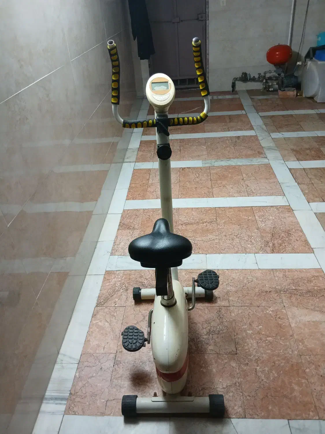 دوچرخه خانگی مگنتی فنی سالم|تجهیزات ورزشی|ساری, |دیوار