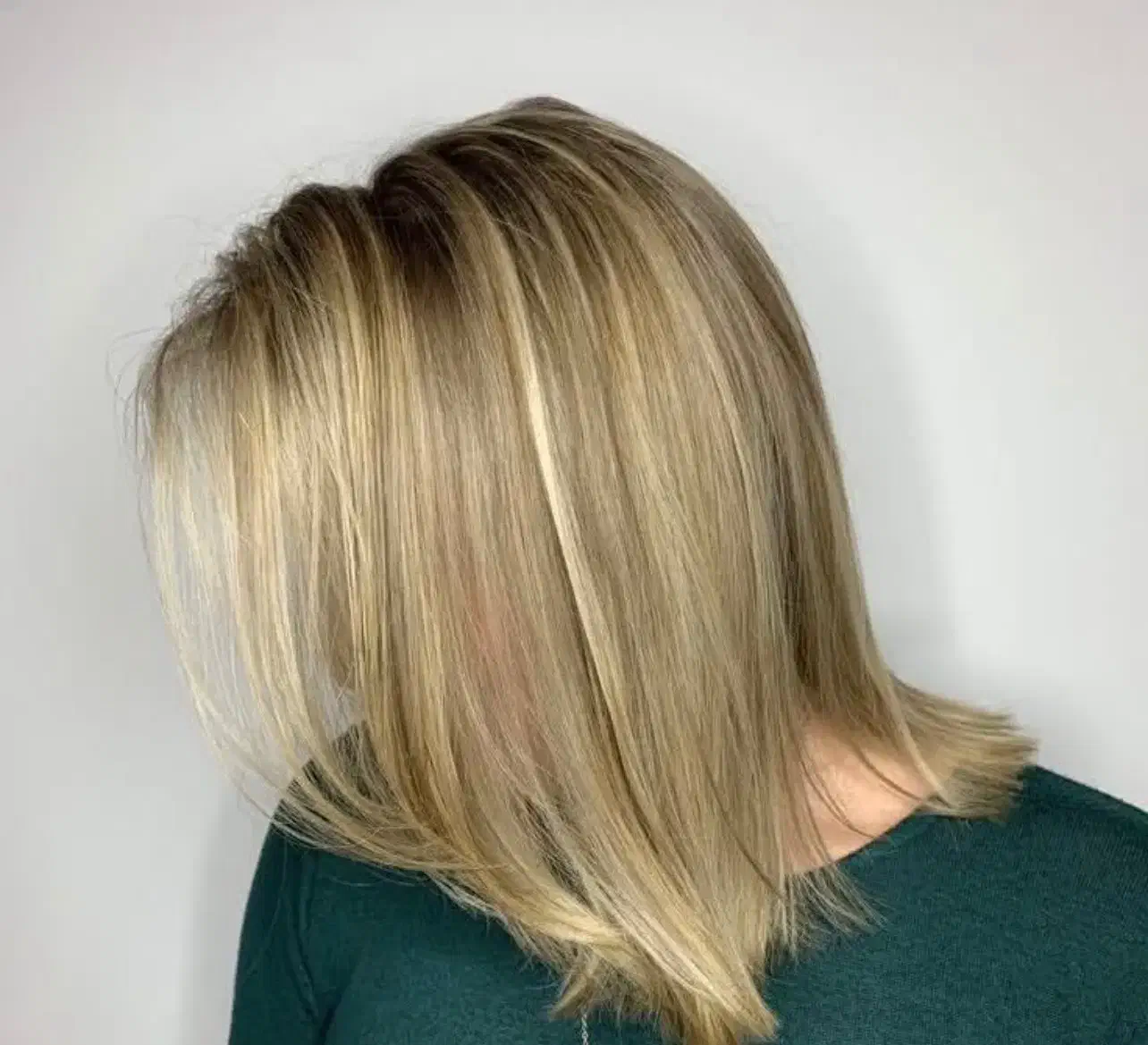 انواع خدمات رنگ مو تخفیف یلدایی|خدمات آرایشگری و زیبایی|صدرا-فارس, فاز ۱|دیوار