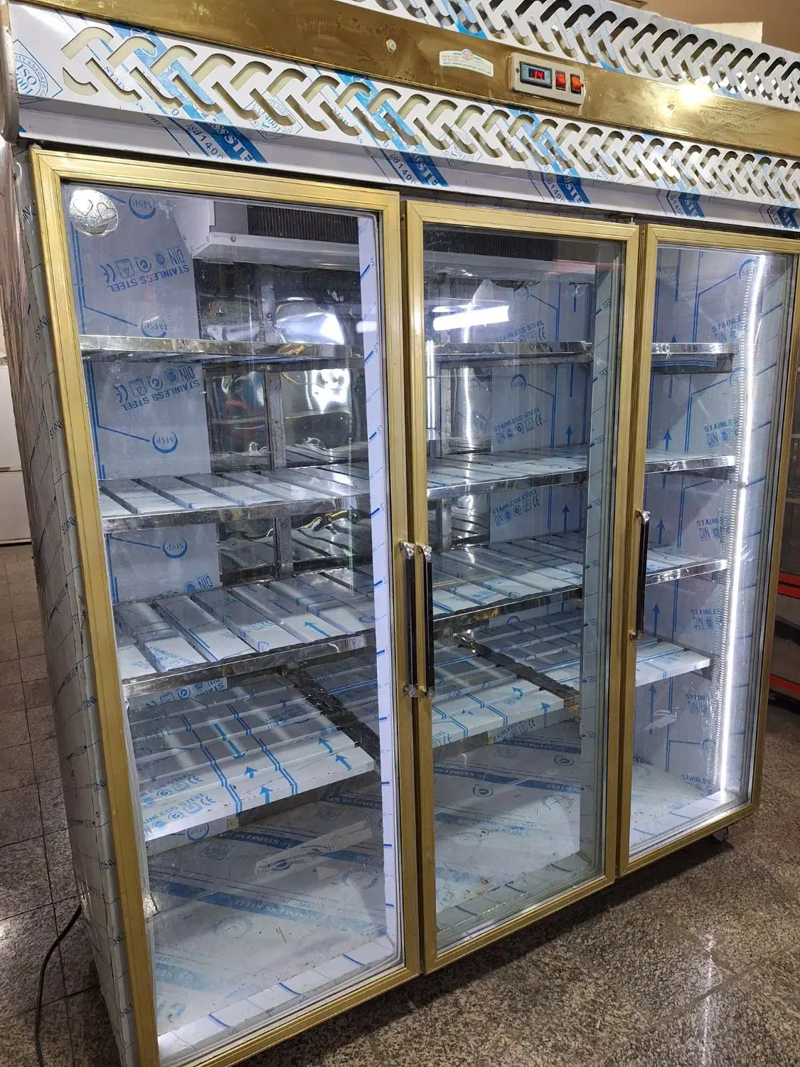 یخچال ۳ درب تمام استیل با عمق ۸۵|فروشگاه و مغازه|اصفهان, فردوان|دیوار