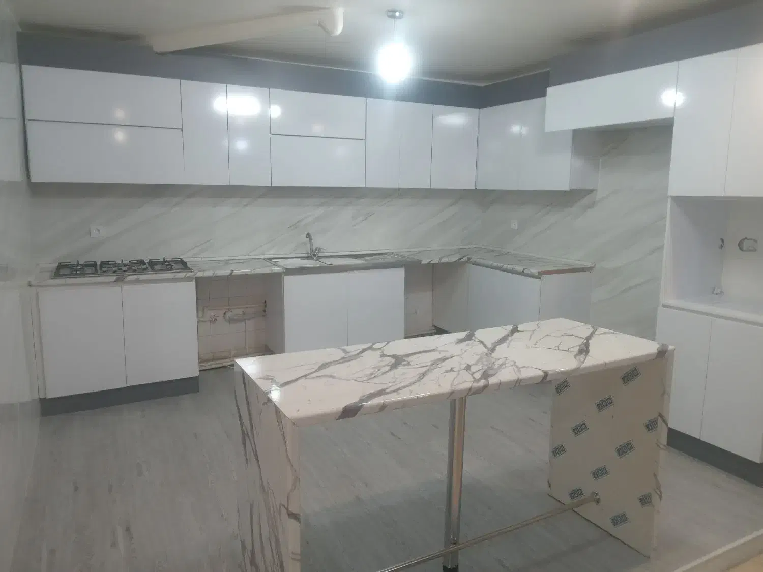 ستاری هجرت شقایق سوم ۸۰ متر همکف