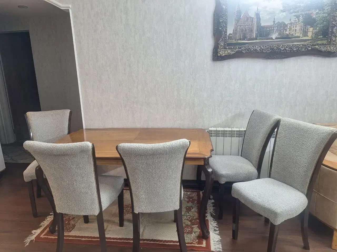 میز و صندلی چوبی|میز و صندلی غذاخوری|شاهرود, |دیوار