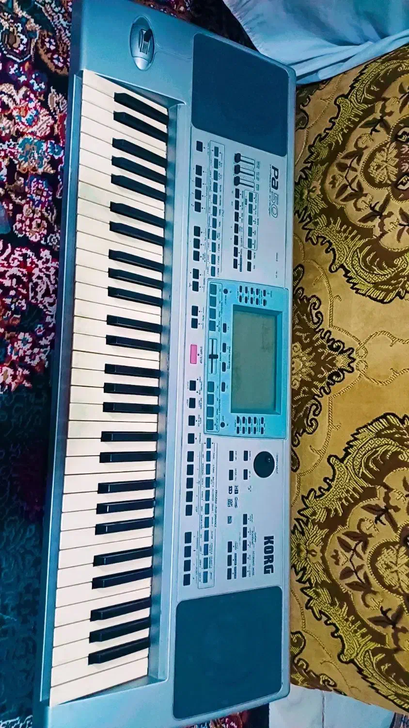 pa50 تمیز|پیانو، کیبورد، آکاردئون|تربت جام, معدآباد|دیوار
