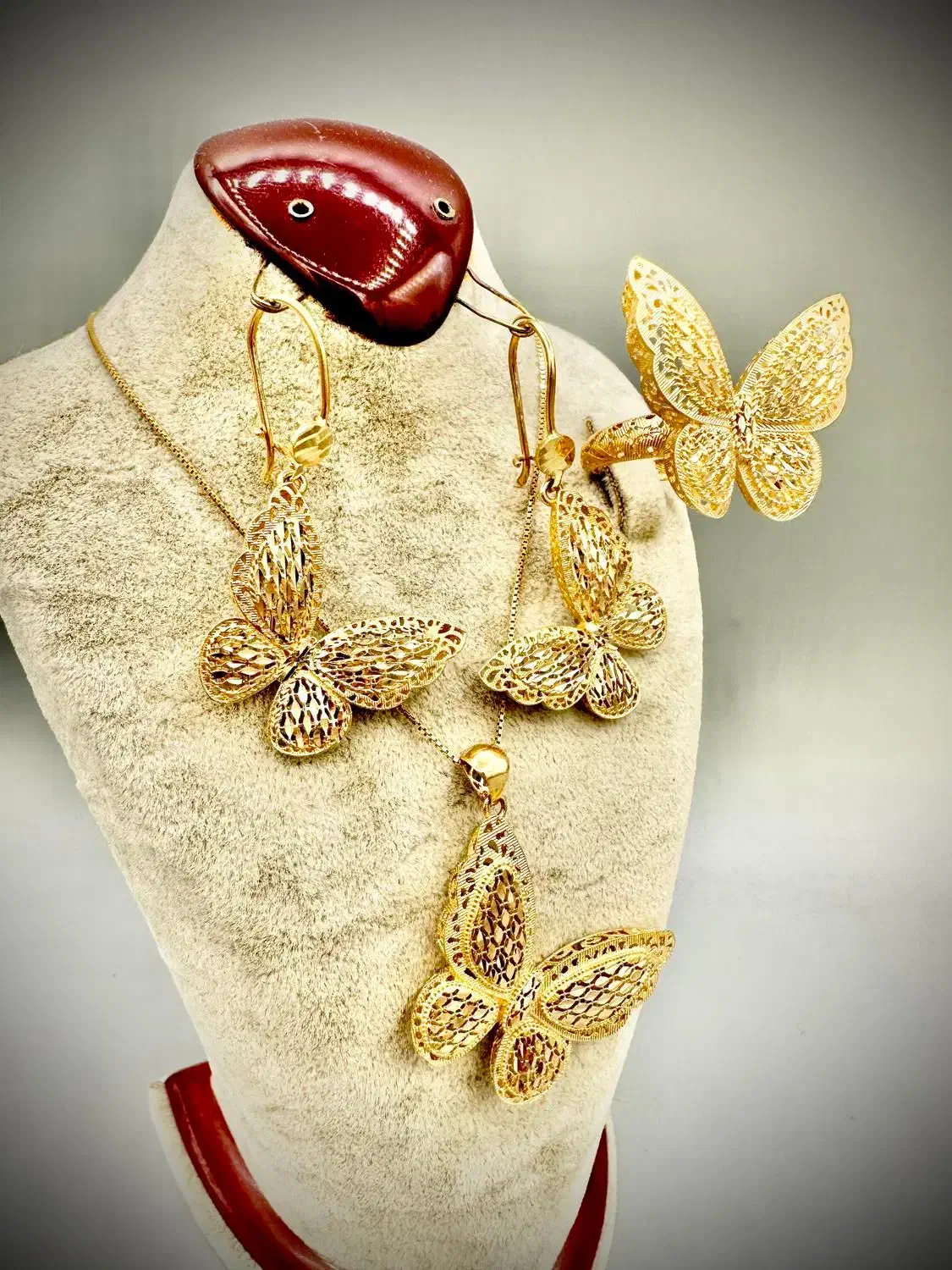 معاوضه مقداری طلا با طلای هم وزن|جواهرات|کاشان, شهرک امیرالمومنین|دیوار