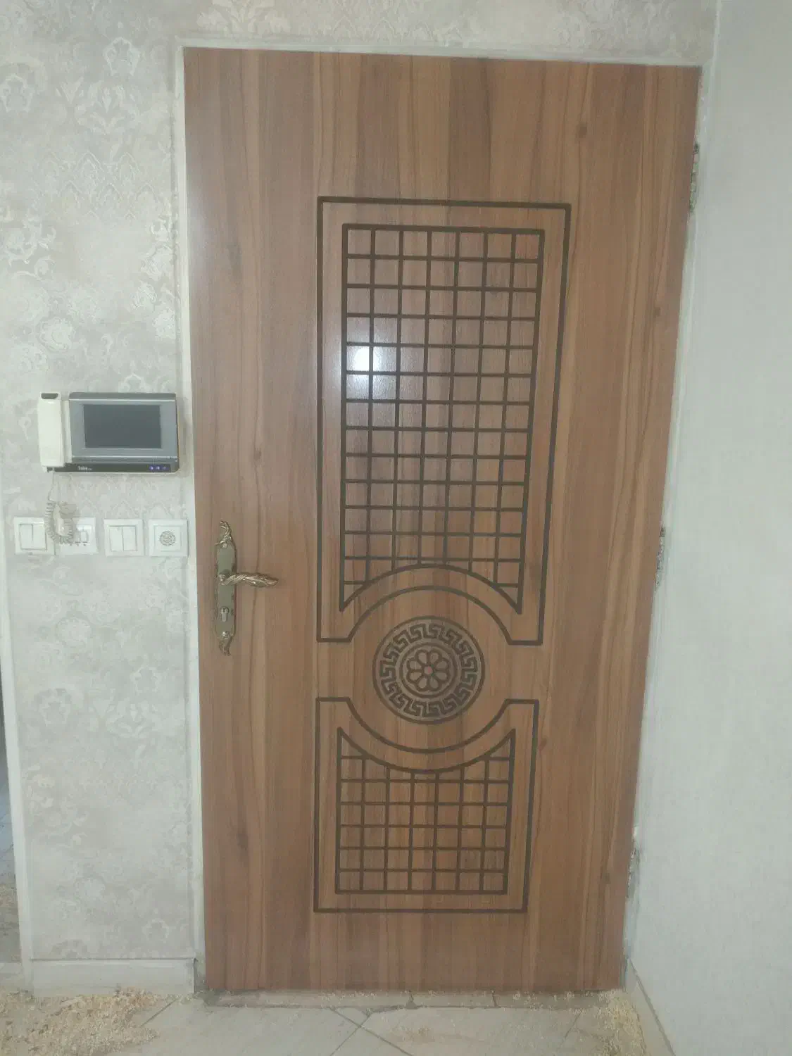 خدمات ساخت و نصب انواع درب کمد دیواری، کابینت ...|مصالح و تجهیزات ساختمان|تهران, نیروی هوایی (پیروزی)|دیوار