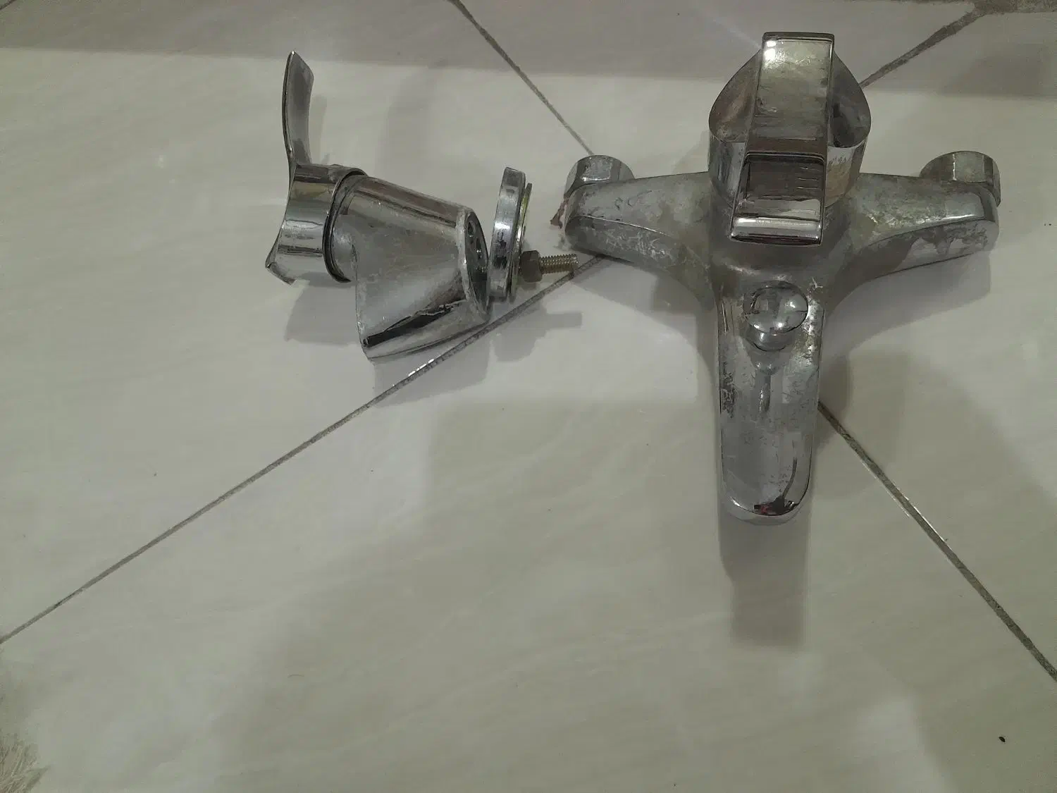 شیرحمام و روشویی|لوازم حمام|نسیم‌شهر, |دیوار