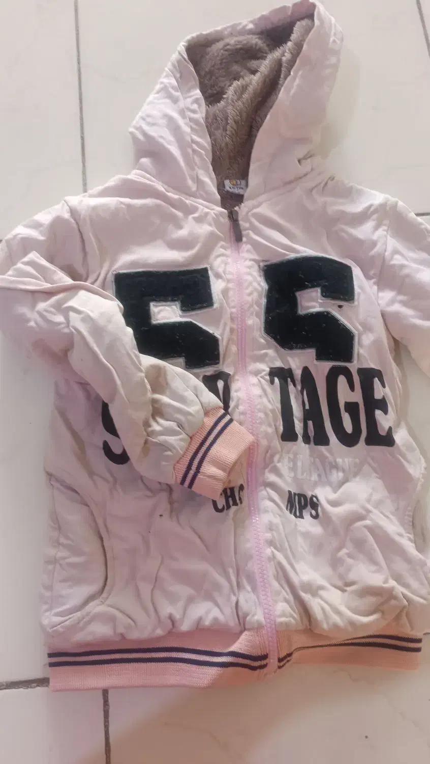 کاپشن دخترونه|کفش و لباس بچه|قم, باغ شازده|دیوار