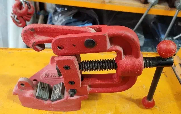 گیره لوله|ابزارآلات|نجف‌آباد, گلدشت|دیوار