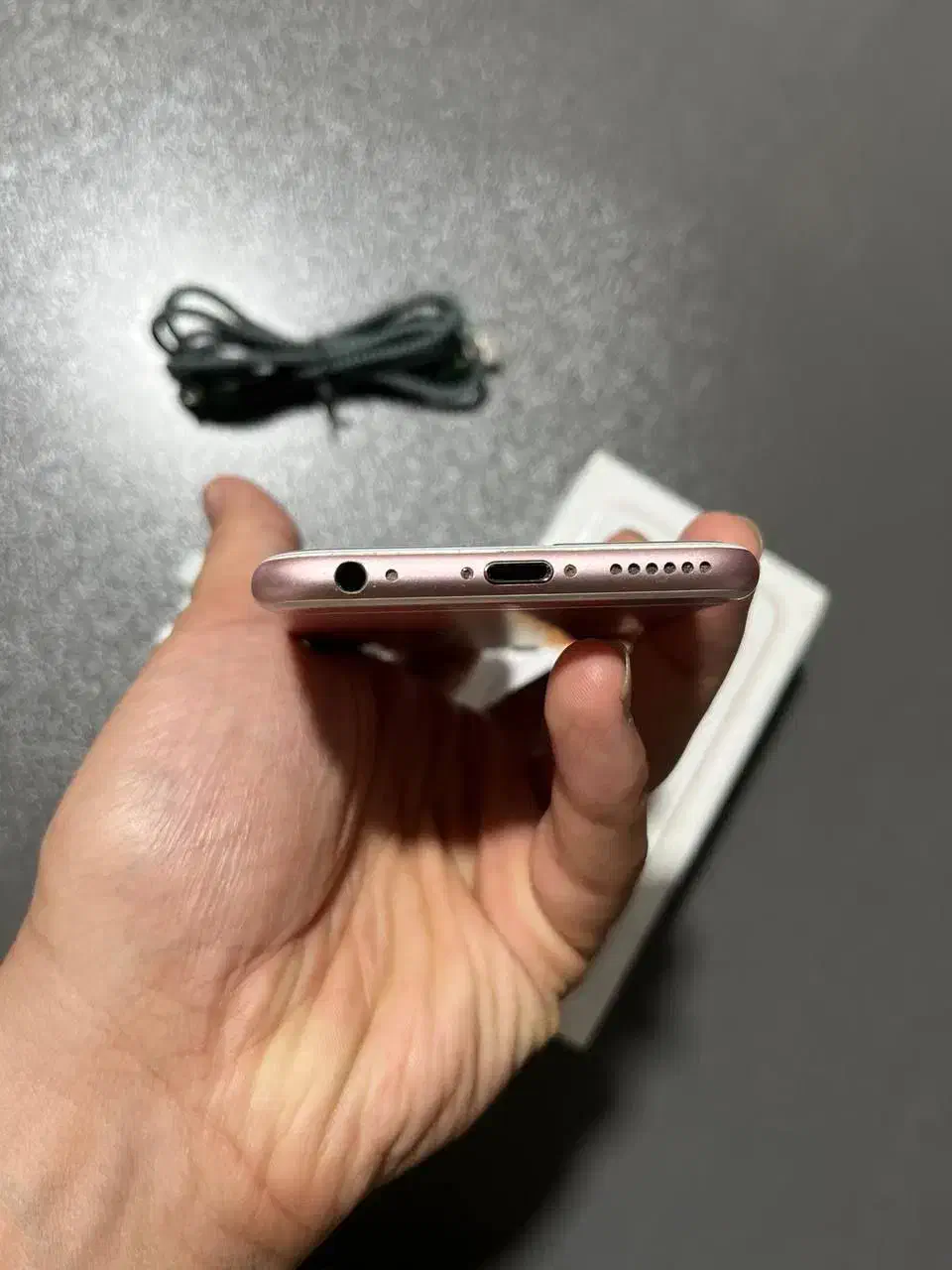 آیفون 6s حافظه 64g هلث 94 تمیزسالم/باشارژر و کارتن|موبایل|تهران, مجیدیه|دیوار
