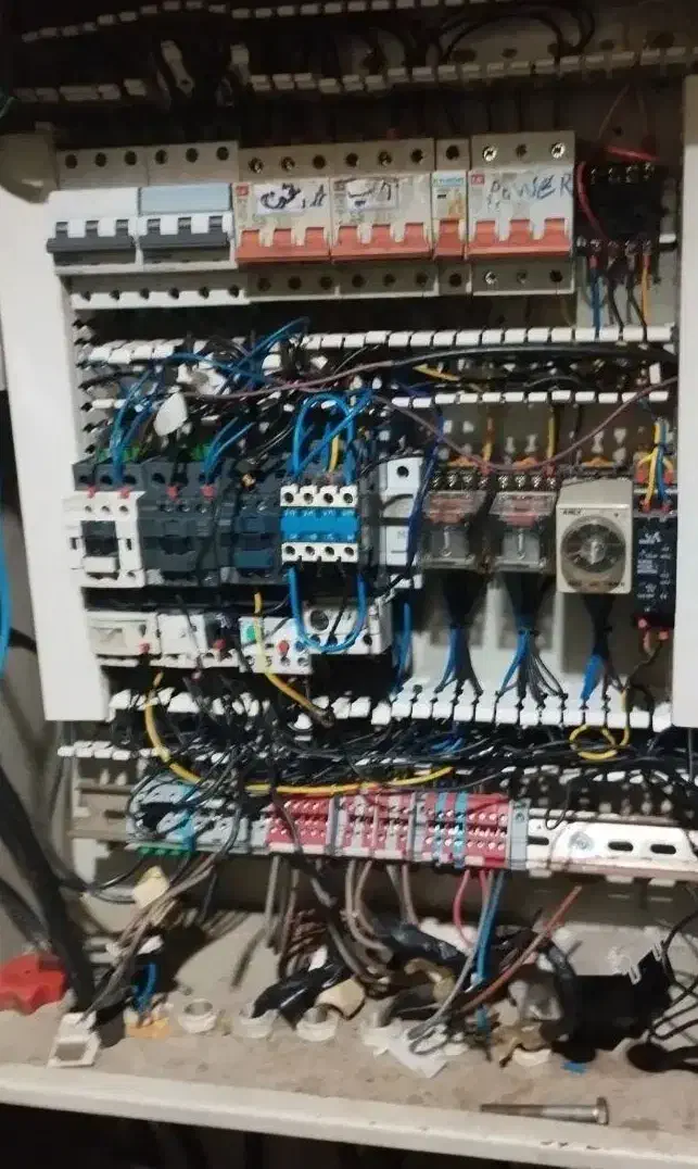 خدمات فنی مهندسی دریا صنعت. تعمیرات کشتی|خدمات پیشه و مهارت|کیش, |دیوار