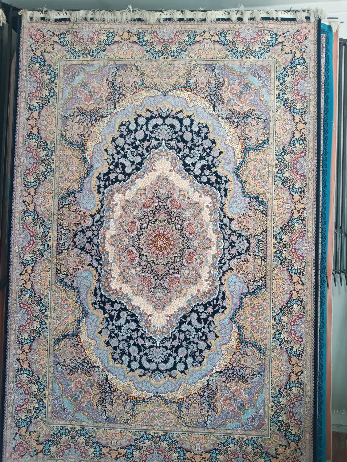 فرش ۱۲۰۰شانه اصل آکرولیک ۳۶۰۰تراکم ۶متری|فرش|محمدبار, |دیوار