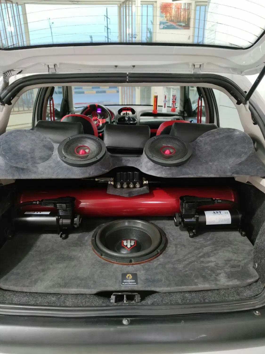 پنوماتیک|قطعات یدکی و لوازم جانبی|چترود, |دیوار